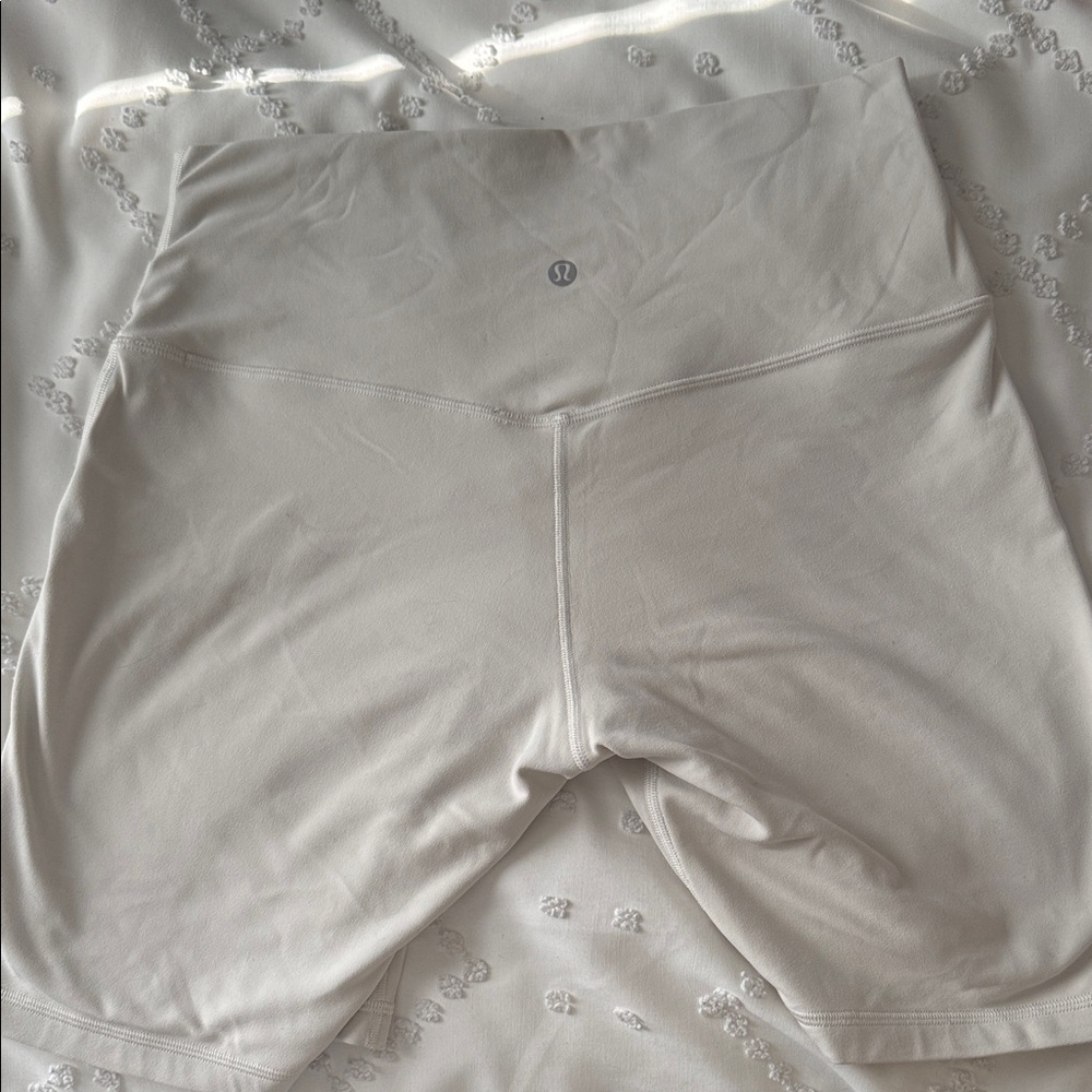 lululemon athletica Women's Cream Bike Shorts